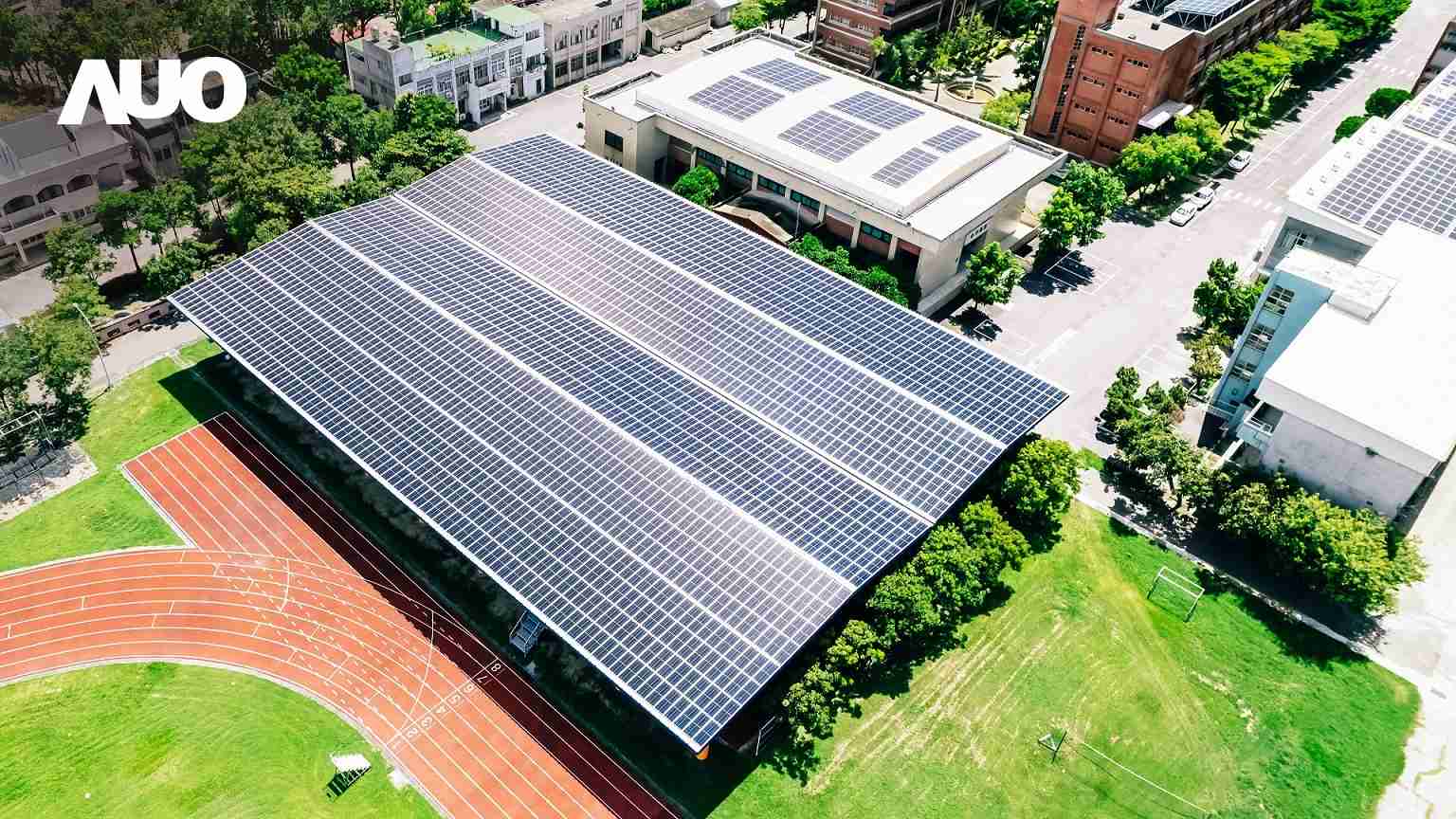 口袋牛店SunSteel光电整合型浪板具备快速安装、、轻量化优势,,,,可提升15%发电效能,,,,通过国际IEC与台湾VPC认证安全、、、、防漏、、、耐候标准